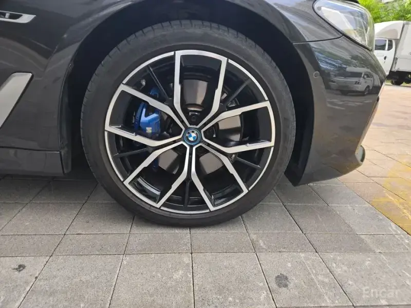2023 BMW 5 серии с пробегом 46 500 км