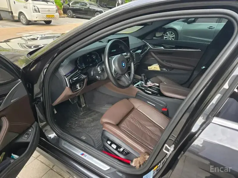 2023 BMW 5 серии с пробегом 46 500 км
