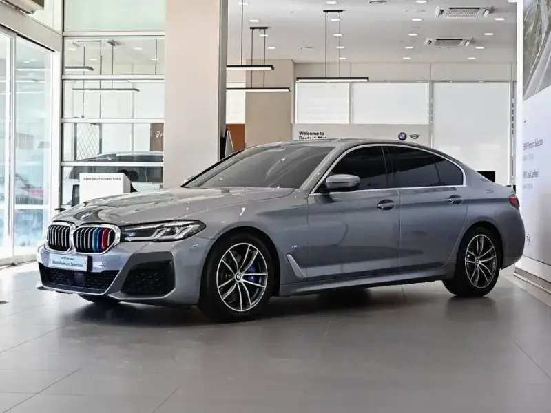 2022 BMW 5 серии с пробегом 117 788 км
