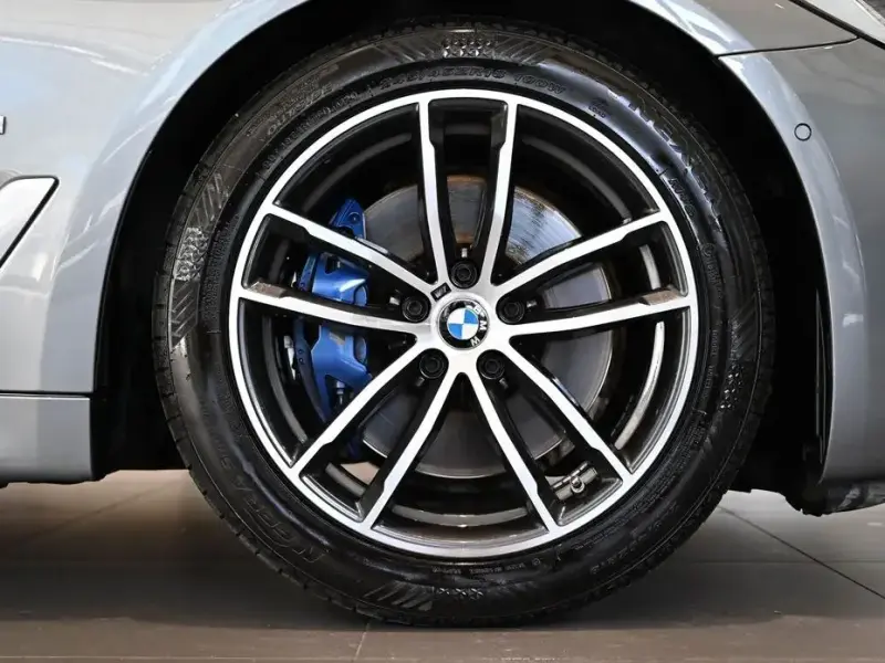 2022 BMW 5 серии с пробегом 117 788 км