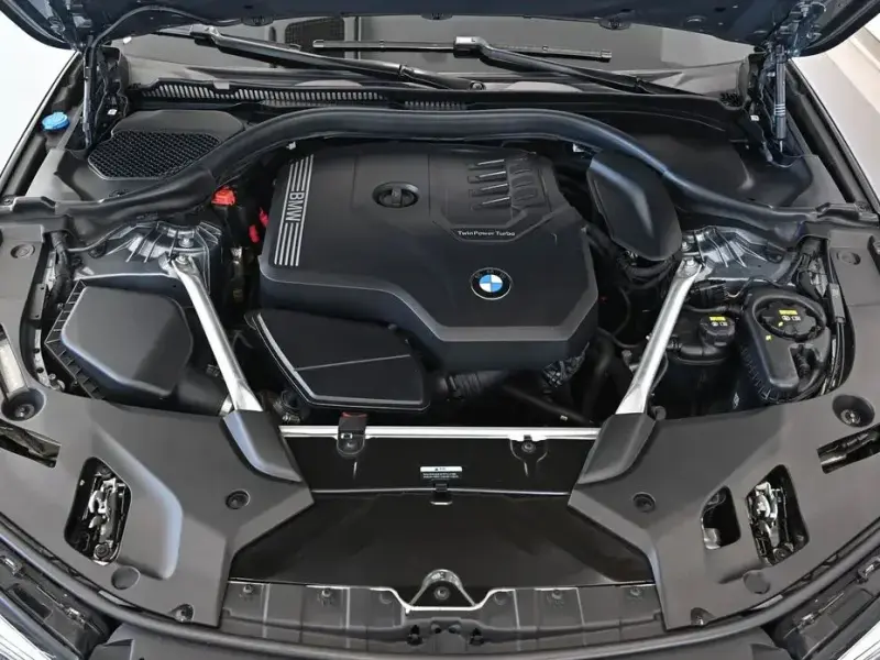 2022 BMW 5 серии с пробегом 117 788 км