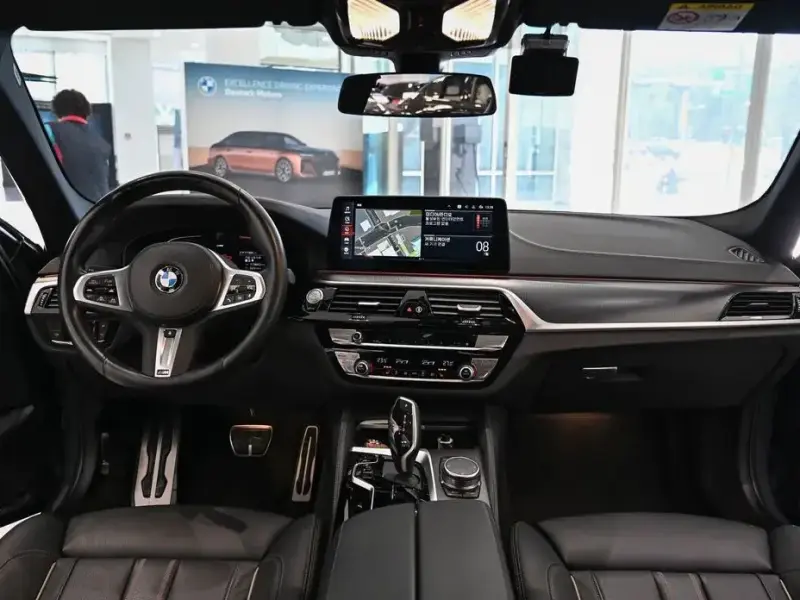 2022 BMW 5 серии с пробегом 117 788 км