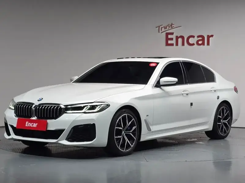 2022 BMW 5 серии с пробегом 58 275 км