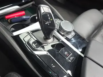 2022 BMW 5 серии с пробегом 58 275 км
