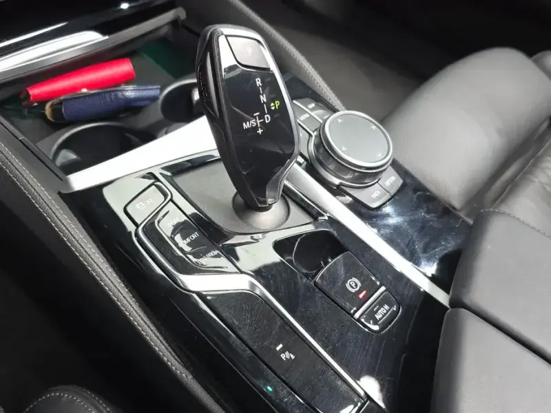 2022 BMW 5 серии с пробегом 58 275 км