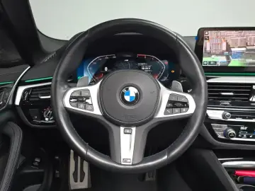 2022 BMW 5 серии с пробегом 58 275 км