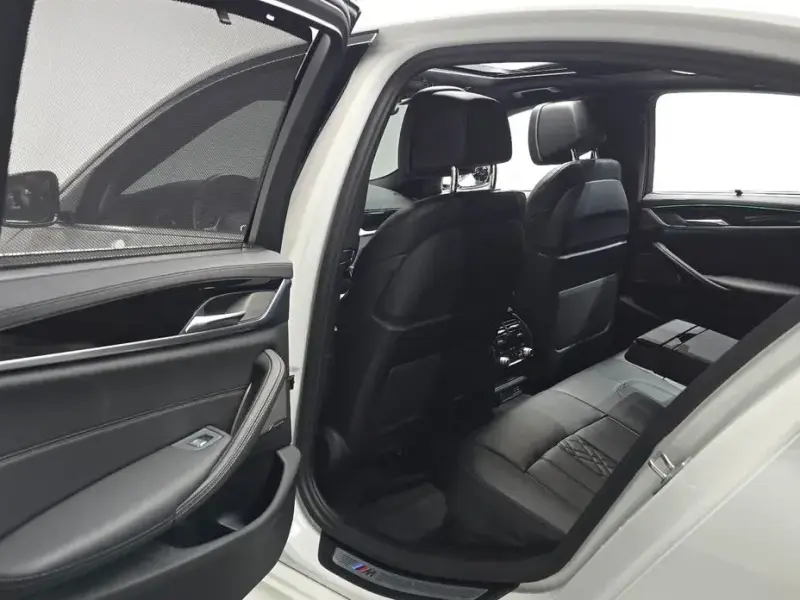 2022 BMW 5 серии с пробегом 58 275 км