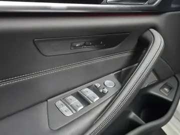 2022 BMW 5 серии с пробегом 58 275 км