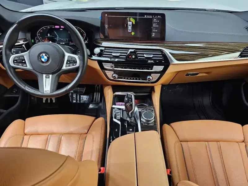 2022 BMW 5 серии с пробегом 47 388 км