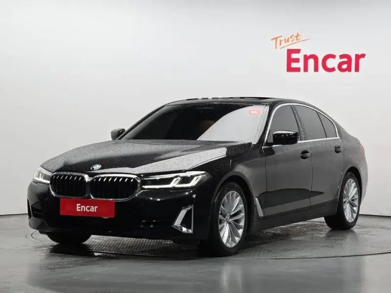 2022 BMW 5 серии с пробегом 26 981 км
