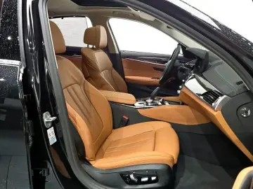 2022 BMW 5 серии с пробегом 26 981 км