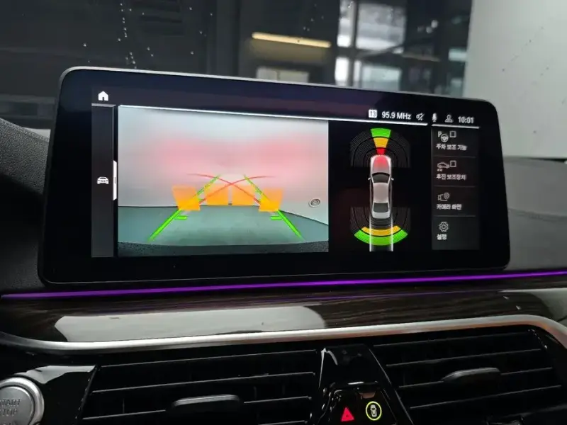 2022 BMW 5 серии с пробегом 26 981 км