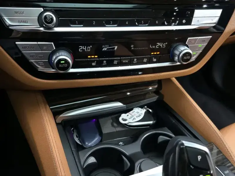 2022 BMW 5 серии с пробегом 26 981 км