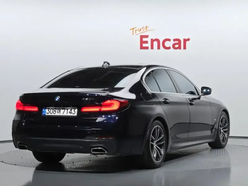 2022 BMW 5 серии с пробегом 50 329 км
