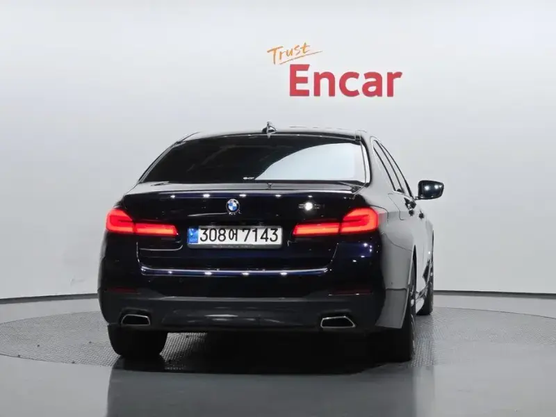 2022 BMW 5 серии с пробегом 50 329 км
