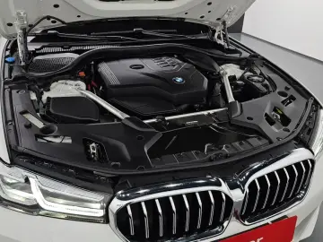 2022 BMW 5 серии с пробегом 37 294 км