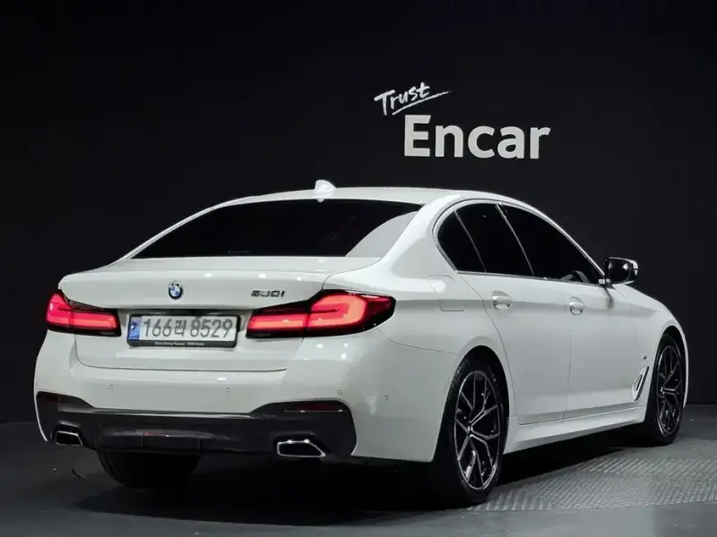 2022 BMW 5 серии с пробегом 95 924 км