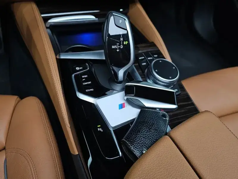 2022 BMW 5 серии с пробегом 37 294 км