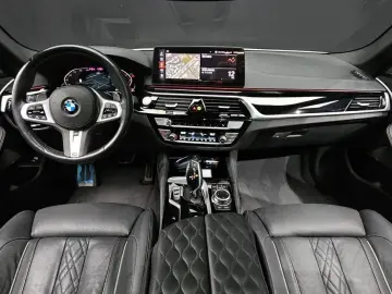 2022 BMW 5 серии с пробегом 95 924 км