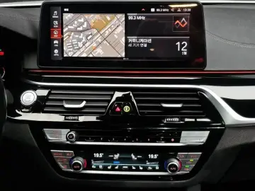 2022 BMW 5 серии с пробегом 95 924 км