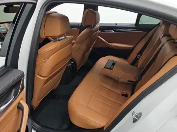 2022 BMW 5 серии с пробегом 37 294 км