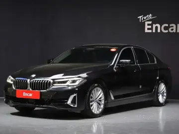 2022 BMW 5 серии с пробегом 63 266 км
