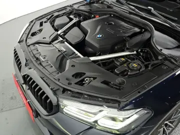 2022 BMW 5 серии с пробегом 57 279 км