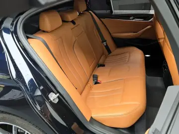 2022 BMW 5 серии с пробегом 57 279 км