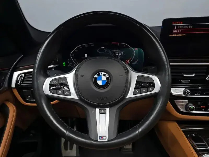 2022 BMW 5 серии с пробегом 57 279 км