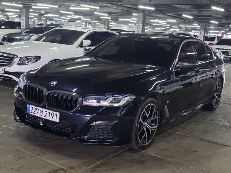 2022 BMW 5 серии с пробегом 18 800 км