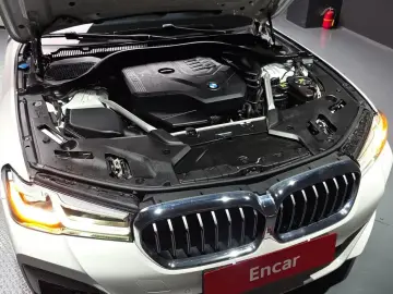 2022 BMW 5 серии с пробегом 27 096 км