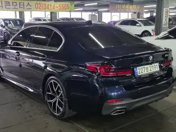 2022 BMW 5 серии с пробегом 18 800 км