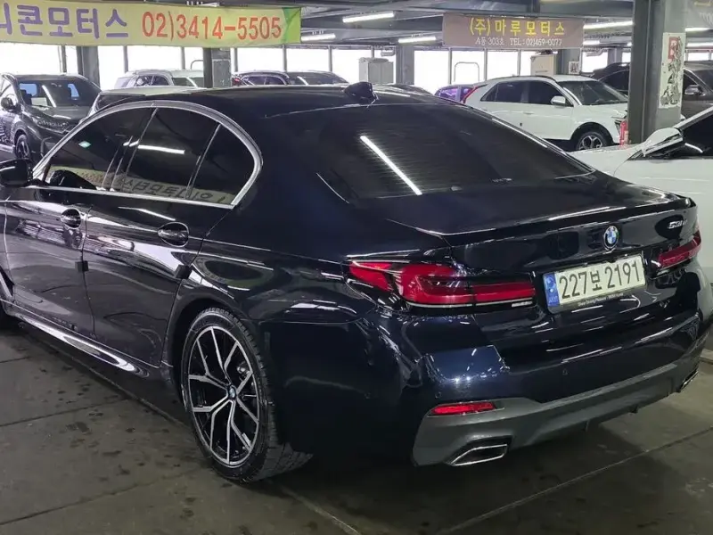 2022 BMW 5 серии с пробегом 18 800 км