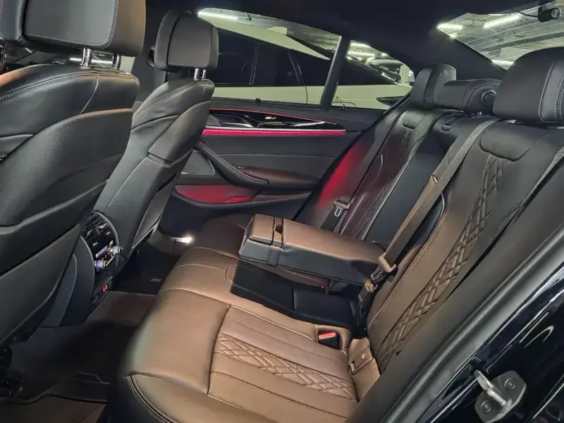 2022 BMW 5 серии с пробегом 18 800 км