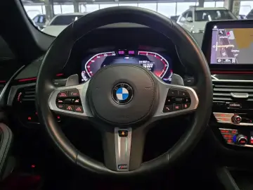2022 BMW 5 серии с пробегом 18 800 км