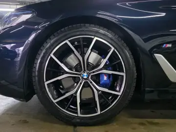 2022 BMW 5 серии с пробегом 18 800 км