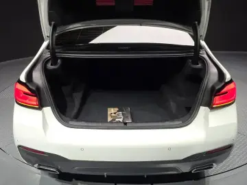 2022 BMW 5 серии с пробегом 27 096 км