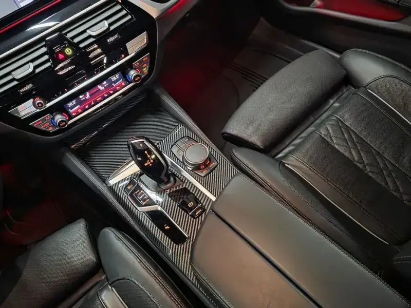 2022 BMW 5 серии с пробегом 18 800 км