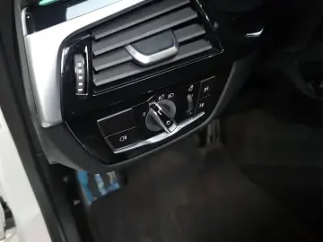 2022 BMW 5 серии с пробегом 27 096 км