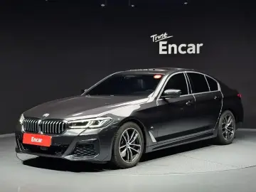 2022 BMW 5 серии с пробегом 54 679 км