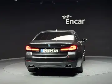 2022 BMW 5 серии с пробегом 54 679 км