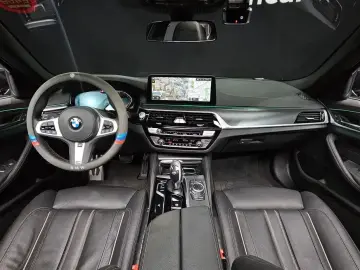 2022 BMW 5 серии с пробегом 54 679 км