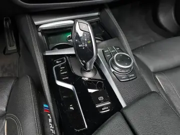 2022 BMW 5 серии с пробегом 54 679 км