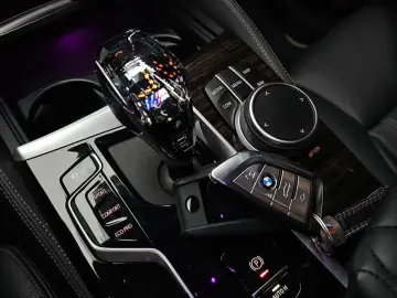 2022 BMW 5 серии с пробегом 53 146 км