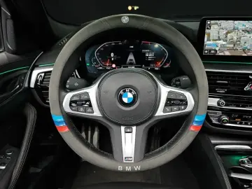 2022 BMW 5 серии с пробегом 54 679 км