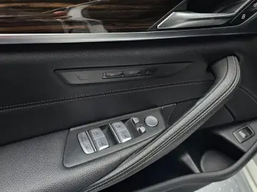 2022 BMW 5 серии с пробегом 53 146 км