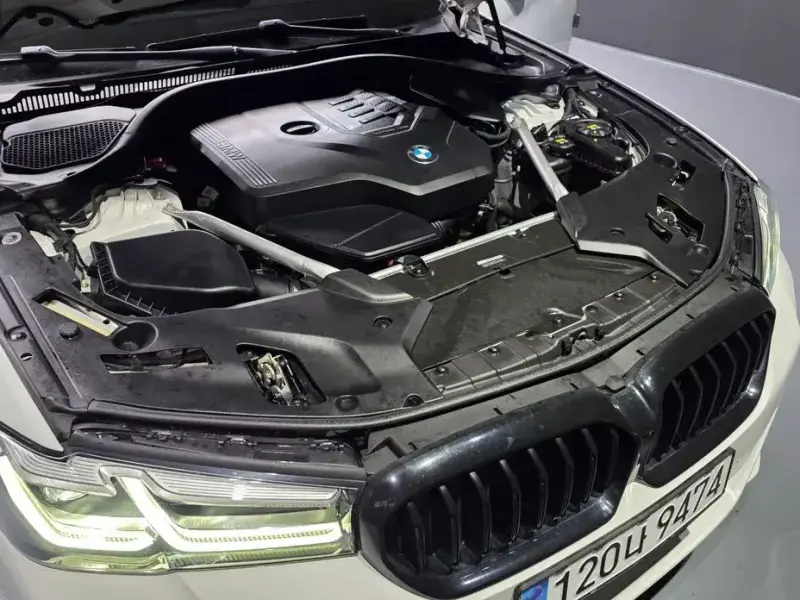 2022 BMW 5 серии с пробегом 44 056 км