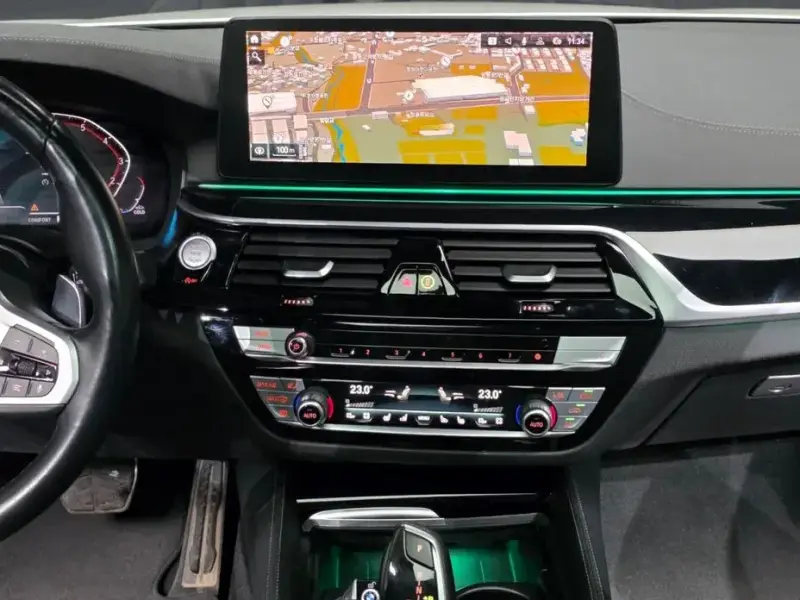 2022 BMW 5 серии с пробегом 44 056 км