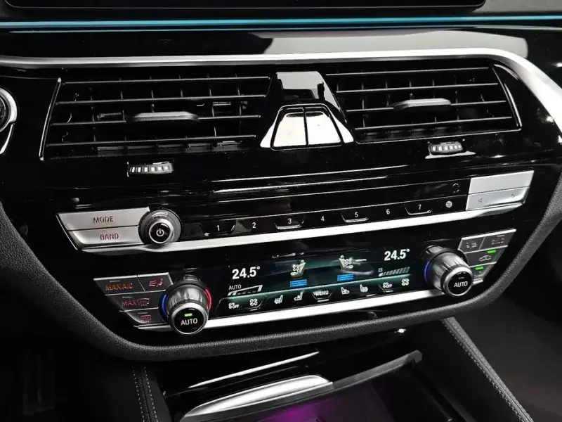 2022 BMW 5 серии с пробегом 35 365 км