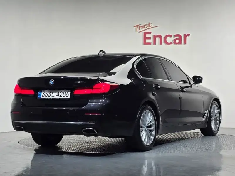 2022 BMW 5 серии с пробегом 88 435 км